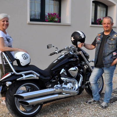 Welcome motorcyclist! Giuly & Elia